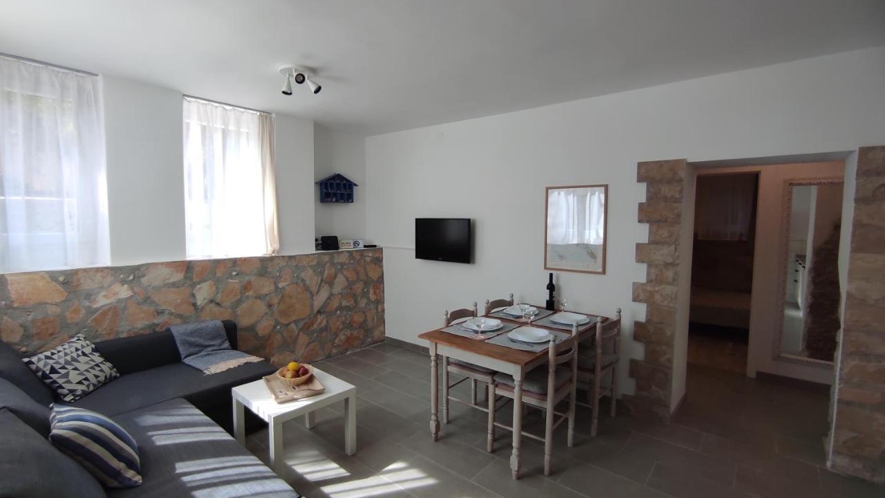 נזרין Apartment Loparina מראה חיצוני תמונה